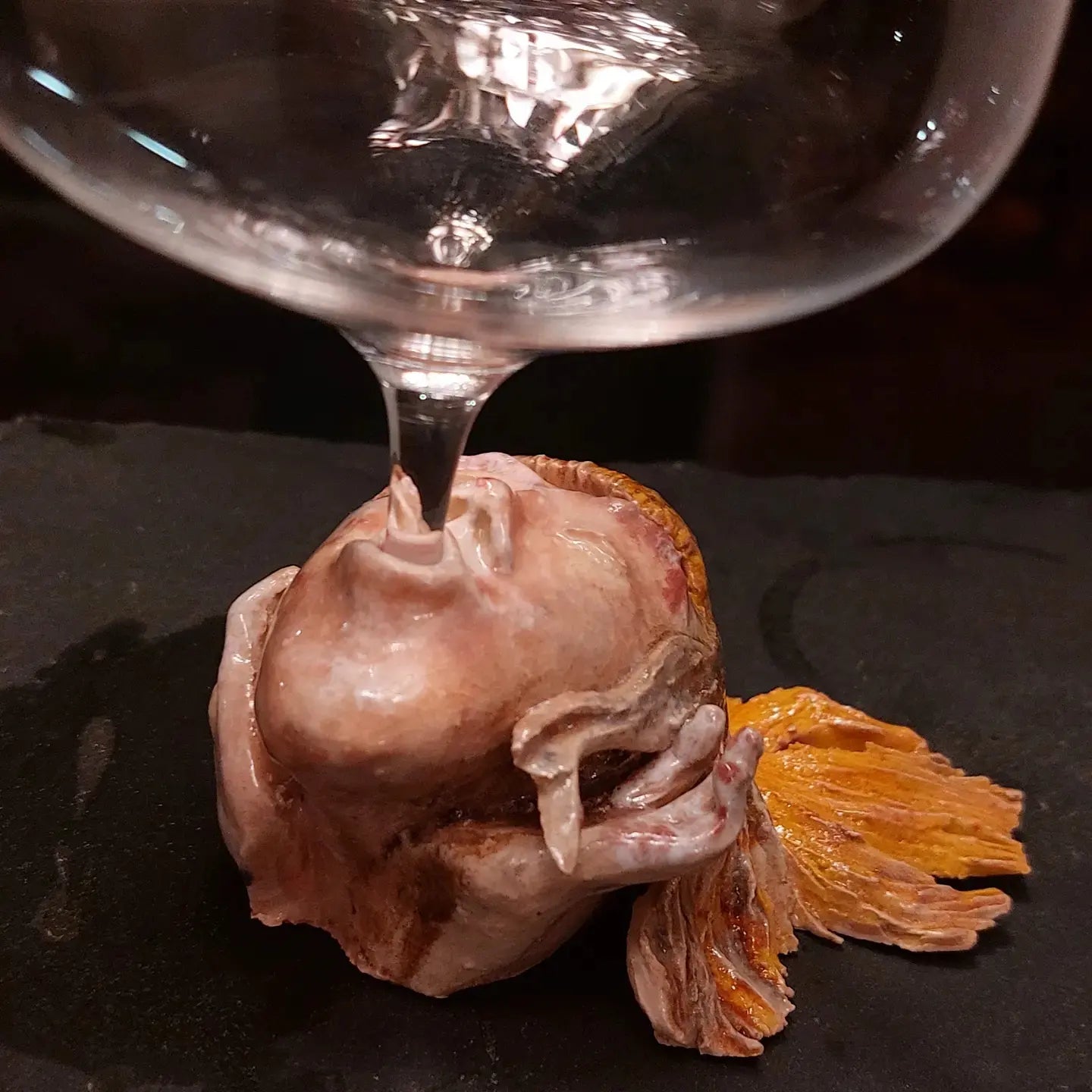 Ein Glas Weinfontäne
